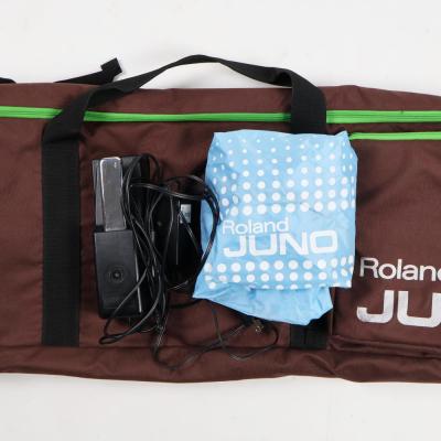 【中古】 シンセサイザー ROLAND JUNO-Gi ソフトケース付き 8トラックレコーダー搭載 付属品画像