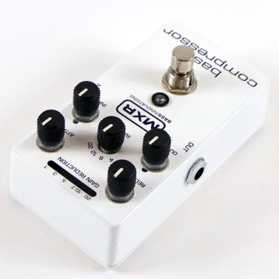 【中古】 MXR M-87 Bass Compressor ベースコンプレッサー リア斜めアングル画像