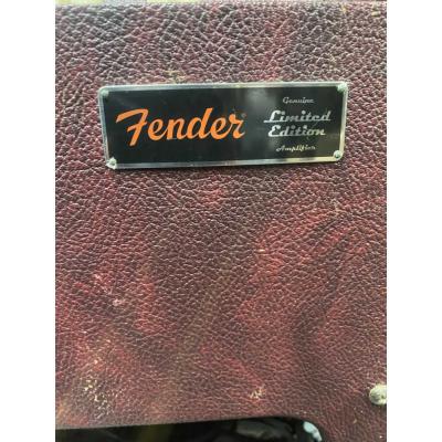 【中古】 ギターアンプ FENDER HOT ROD DELUXE III WINE/WHEAT フェンダー コンボアンプ ロゴアップ画像