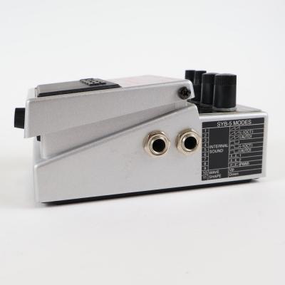 【中古】 ベースシンセサイザー BOSS SYB-5 Bass Systhsizer ボス ベースエフェクター 左サイド