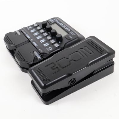 【中古】 ギターマルチエフェクター ZOOM G1X FOUR 本体画像 斜め 2