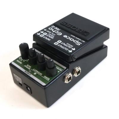 【中古】 BOSS RE-2 Space Echo スペースエコー エコー ディレイ リバーブ ギターエフェクター リア斜めアングル画像