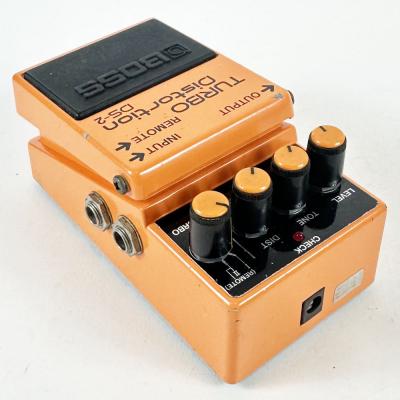 【中古】 ターボディストーション エフェクター BOSS DS-2 Turbo Distortion Made in Japan 日本製 ギターエフェクター 本体画像 斜め