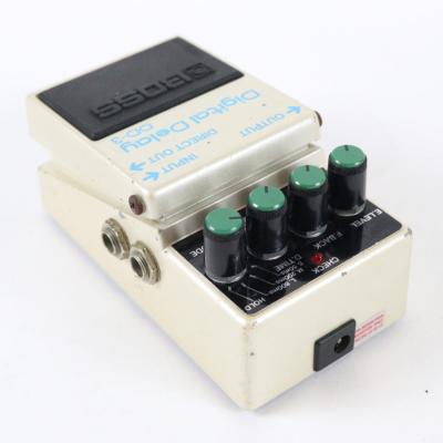 【中古】 デジタルディレイ エフェクター BOSS DD-3 Digtal Delay MADE IN JAPAN ギターエフェクター ディレイ リア斜めアングル画像