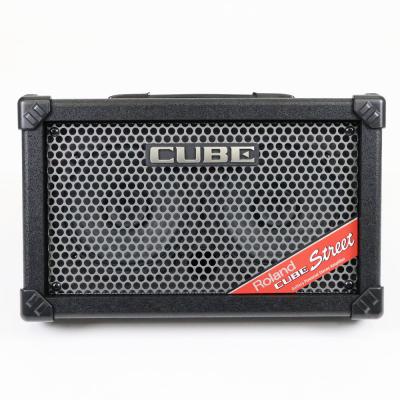 【中古】 ギターアンプ ローランド ROLAND CUBE Street BK 乾電池駆動パフォーマンス用ステレオアンプ ギターアンプ 正面