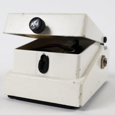 【中古】 クロマチックチューナー BOSS TU-3 Chromatic Tuner 電池ボックス