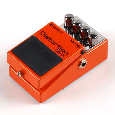 【中古】ディストーション エフェクター BOSS DS-1X Distortion ギターエフェクター 斜めアングル画像