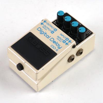 【中古】ディレイ エフェクター BOSS DD-6 Digtal Delay ギターエフェクター 斜めアングル画像