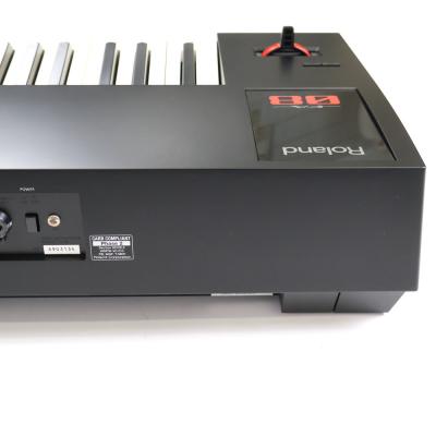 【中古】 ROLAND FA-08 Music Workstation シンセサイザー 88鍵 リア左画像
