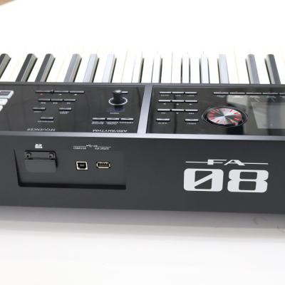 【中古】 ROLAND FA-08 Music Workstation シンセサイザー 88鍵 リア画像