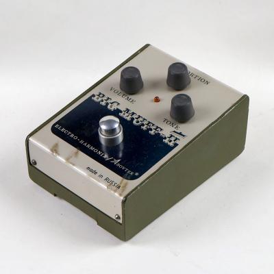 【中古】 ビッグマフ ELECTRO-HARMONIX SOVTEK Big Muff π Russia Civil War ファズ ディストーション ギターエフェクター 全体