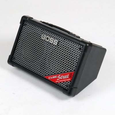 【中古】 BOSS CUBE STREET II Black 乾電池駆動パフォーマンス用ステレオアンプ 小型ギターアンプ コンボ 全体