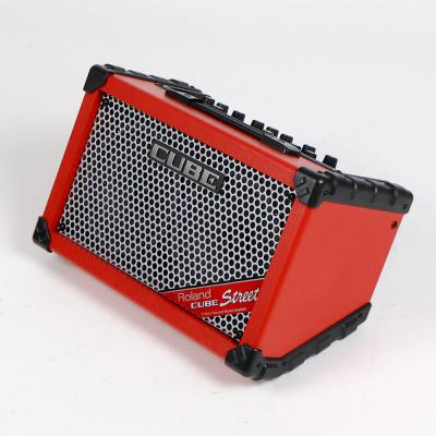 【中古】 ギターアンプ ローランド ROLAND CUBE Street RED 乾電池駆動パフォーマンス用ステレオアンプ ギターアンプ 側面