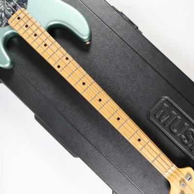【中古】 エレキベース Music Man StingRay Ice Blue Maple FingerBoard 2009年製 ミュージックマン スティングレイ 3バンドEQ搭載 ネック