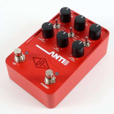【中古】 Universal Audio ユニバーサルオーディオ UAFX ANTI 1992 High Gain Amp アンプシュミレーター ギターエフェクター 右サイド