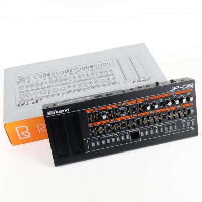 【中古】 シンセサイザー Roland Boutique JP-08 JUPITER-8を小型化したデスクトップシンセサイザー