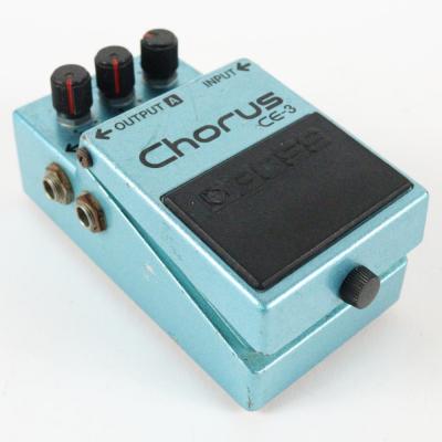 【中古】 コーラス エフェクター BOSS CE-3 Chorus Made in JAPAN ギターエフェクター 本体画像 斜め 2