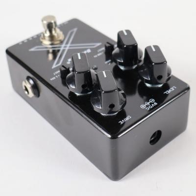 【中古】 ベースディストーション Demonfx MICROTUBES X ベースエフェクター 本体画像 斜め