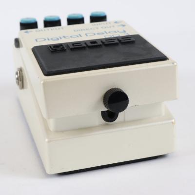 【中古】 デジタルディレイ エフェクター BOSS DD-3 Digtal Delay ギターエフェクター ディレイ 側面