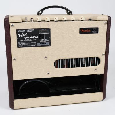 【中古】 ギターアンプ Fender フェンダー Blues Junior III Bordeaux Reserve Limited Edition コンボアンプ 本体画像 裏
