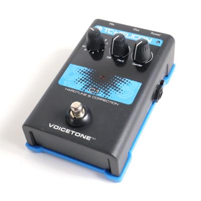【中古】 TC-HELICON VoiceTone C1 ボーカル用エフェクター 斜めアングル画像