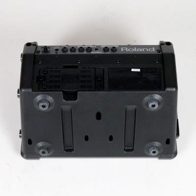【中古】 ギターアンプ ローランド ROLAND CUBE Street EX BK ステレオ ポータブルアンプ マイクスピーカー 背面
