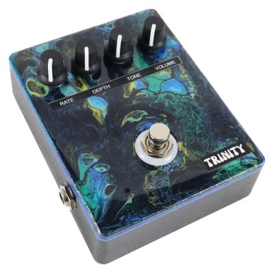 TRINITY トリニティ FLUID CHORUS コーラス ギターエフェクター 本体画像 斜め 2