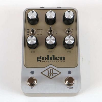 【中古】 Universal Audio UAFX Golden Reverberator ステレオリバーブ ギターエフェクター 正面