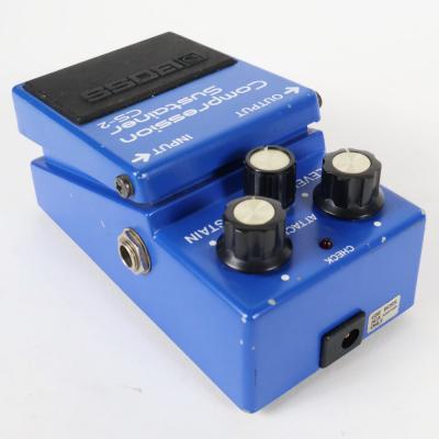【中古】コンプレッサー エフェクター BOSS CS-2 Compression Sustainer Made in Japan ギターエフェクター 本体画像 斜め