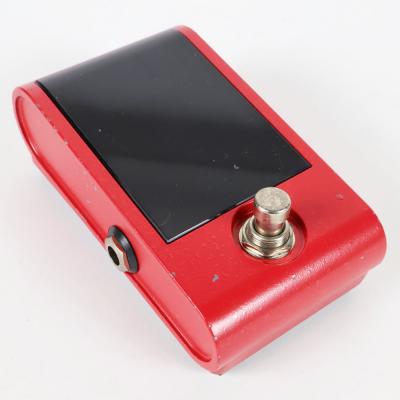 【中古】 チューナー KORG PB-CS Pitchblack Custom RED ギターチューナー ピッチブラックカスタム 本体画像 斜め 2