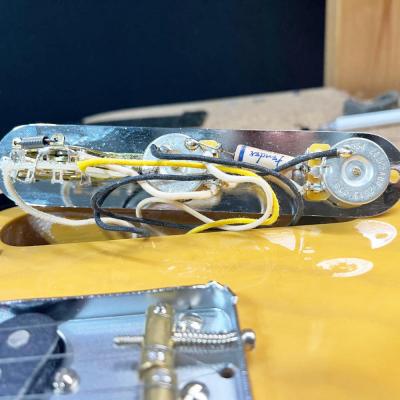 【中古】 エレキギター Fender American Vintage II 1951 Telecaster Maple Fingerboard Butterscotch Blonde 2025年製 美品 フェンダー アメリカンビンテージ2 テレキャスター バタースコッチブロンド 内部