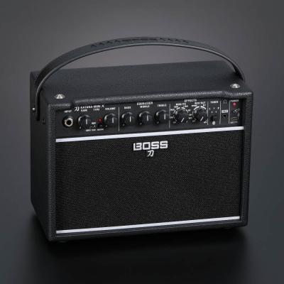 【訳あり】 BOSS ボス KTN-MINI X 小型ギターアンプ KATANA AMP MINI X カタナアンプミニエックス アウトレット 本体画像 斜め 2