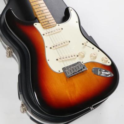 【中古】 エレキギター Fender American Stratocaster Maple FingerBoard 3Color Sunburst 2000年製 フェンダー アメリカンストラトキャスター ボディ画像