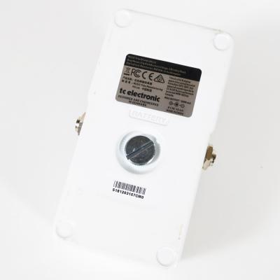 【中古】 チューナー tc electronic PolyTune 3 バッファー内蔵 ポリフォニックチューナー ポリチューン ペダルチューナー 本体画像 裏