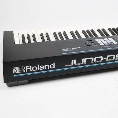 【中古】 ROLAND JUNO-DS88 シンセサイザー ロゴ