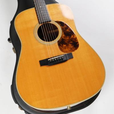 【中古】 アコースティックギター Martin D-28 Mod. 2004年製 L.R.Baggs Element Activeピックアップ搭載 ピックガード交換あり ボディ画像