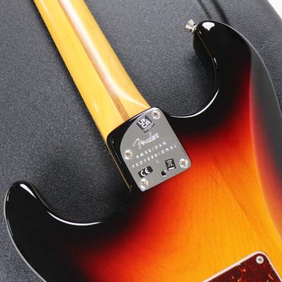 【中古】エレキギター Fender American Professional II Stratocaster Rosewood Fingerboard 3-Color Sunburst 2022年製 フェンダー ネックプレート
