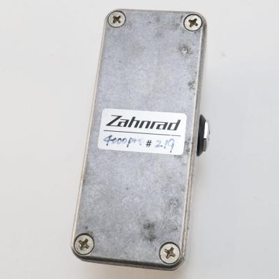 【中古】 Zahnrad ツァーンラート 4000pre プリアンプ ブースター ギター ベース エフェクター 本体画像 裏