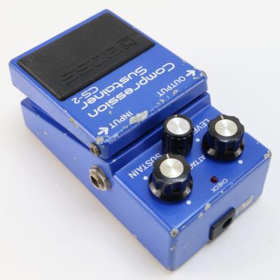 【中古】コンプレッサー エフェクター BOSS CS-2 Compression Sustainer Made in Japan ギターエフェクター 本体画像 斜め