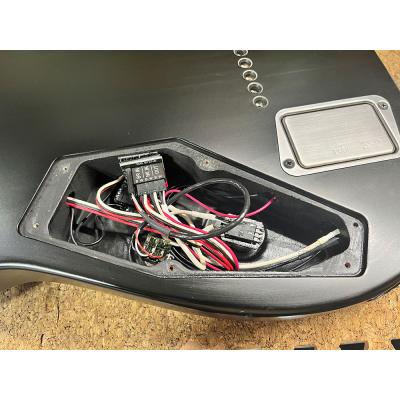 【中古】 エレキギター ESP E-II Horizon NT-7B Black Satin 27インチバリトン 7弦ギター スルーネック構造 EMGピックアップ搭載 ホライゾン 配線