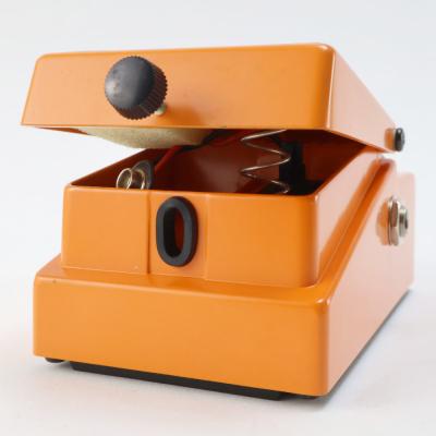 【中古】ディストーション エフェクター BOSS DS-1 Distortion ギターエフェクター 電池ボックスゴムパーツ