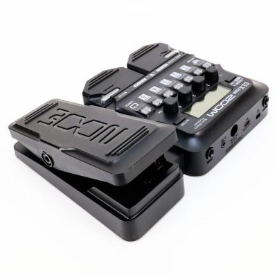 【中古】 ギターマルチエフェクター ZOOM G1X FOUR 本体画像 斜め