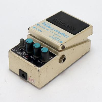 【中古】 デジタルディレイ エフェクター BOSS DD-2 Digital Delay Made in JAPAN ギターエフェクター 全体