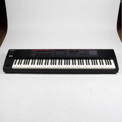 【中古】 ROLAND FANTOM-08 MUSIC WORKSTATION シンセサイザー キーボード 正面