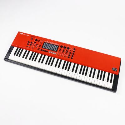 【中古】 コンボキーボード VOX Continental 73 本体画像 斜め