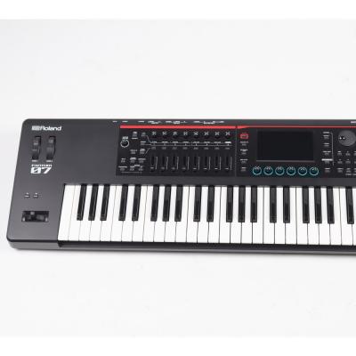 【中古】 ROLAND FANTOM-07 MUSIC WORKSTATION シンセサイザー キーボード 側面