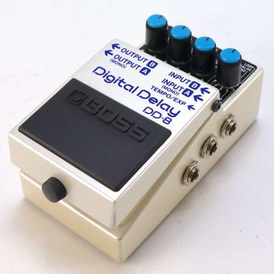 【中古】 ディレイ エフェクター BOSS DD-8 Digtal Delay ギターエフェクター 斜めアングル画像