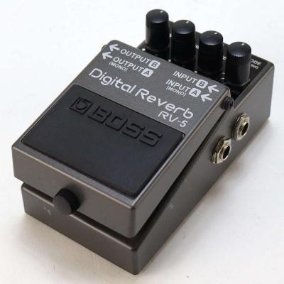 【中古】デジタルリバーブ エフェクター BOSS RV-5 Digital Reverb ボス リヴァーブ エフェクター 斜めアングル画像