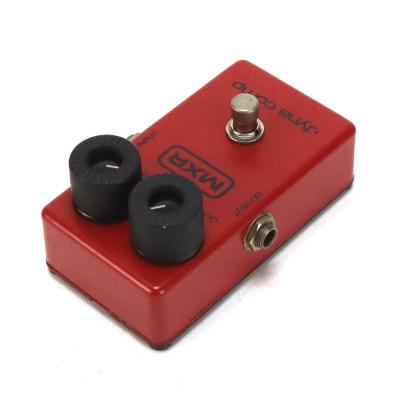【中古】コンプレッサー エフェクター MXR DYNA COMP Block Logo 1980年製 ダイナコンプ ギターエフェクター リア斜めアングル画像