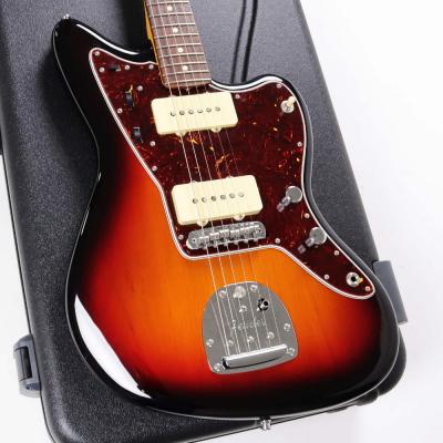 【中古】 エレキギター Fender American Professional II Jazzmaster Rosewood Fingerboard 3-Color Sunburst 2023年製 ロックペグに交換あり フェンダー ジャズマスター ボディ画像